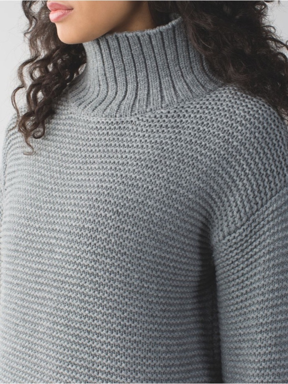 Lululemon 100% Merino Wool Turtleneck Chunky Knit Sweater